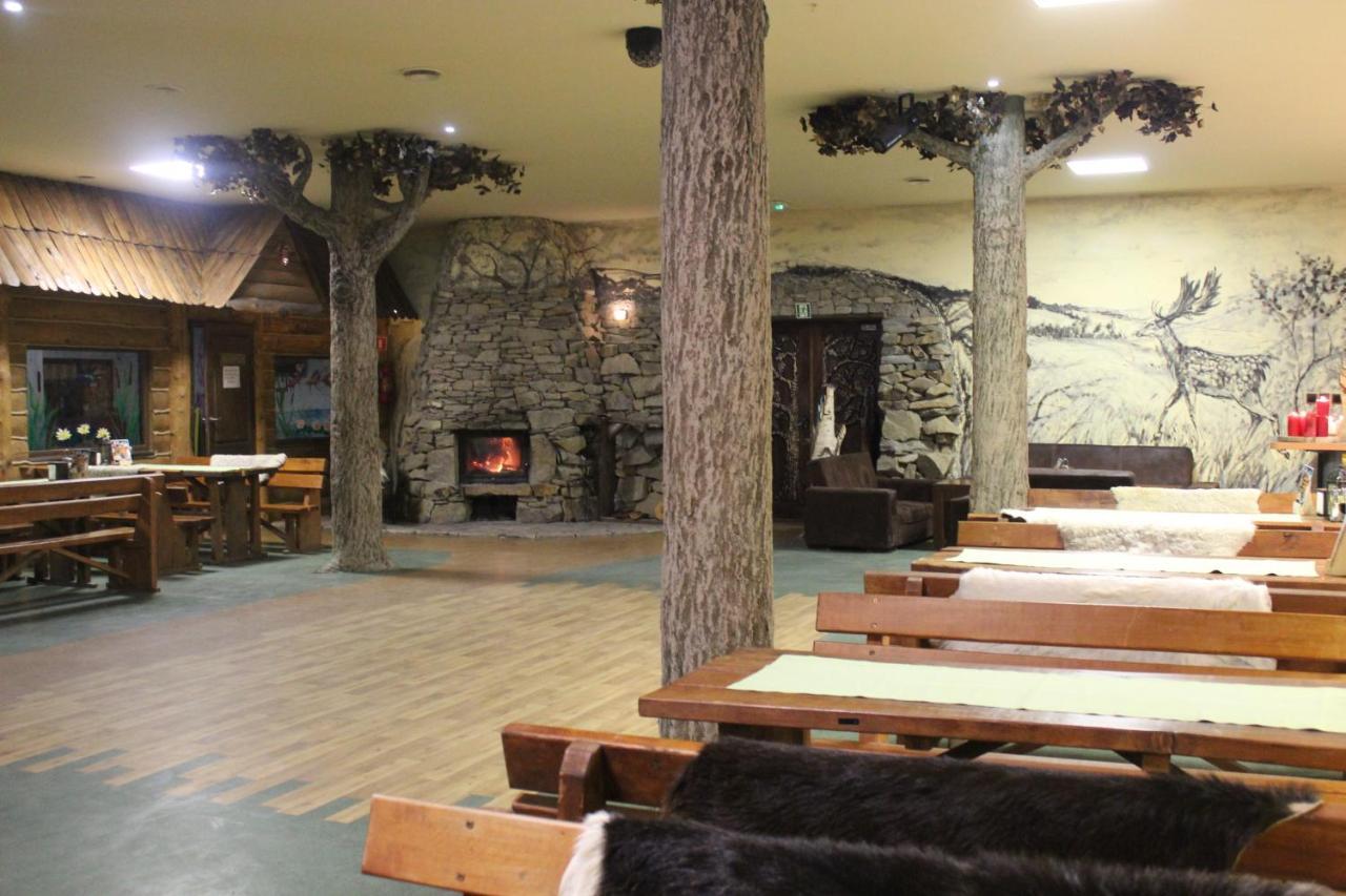 Bieszczadzkie Wrota Lasu Hotel Steznica  Bagian luar foto